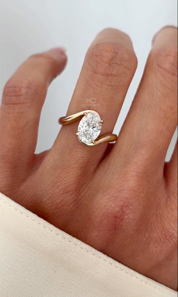 2.5CT Oval Cut Bypass Band Moissanite Diamond Engagement Ring