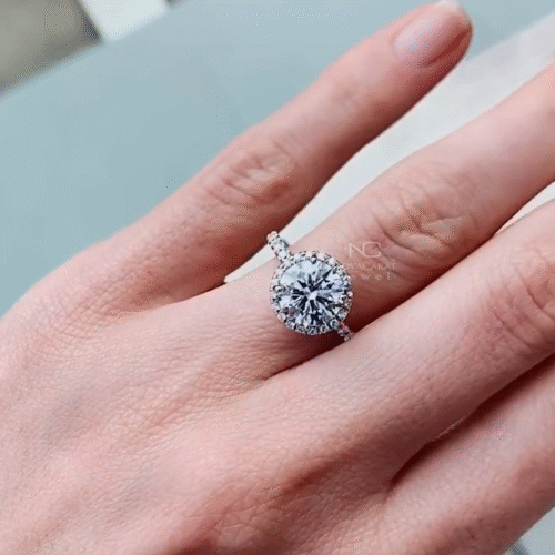 2 CT Round Cut Halo Moissanite Engagement Ring