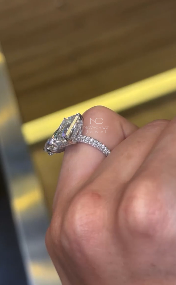 8 TCW Pear And Emerald Hideen Halo Moissanite Two Stone Ring - Image 4