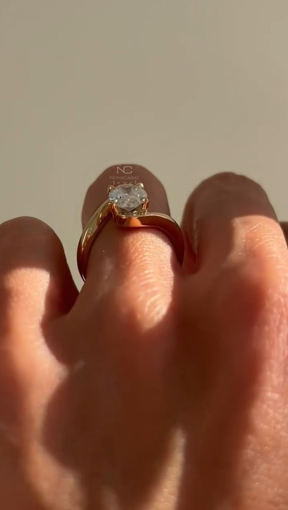 2.5CT Oval Cut Bypass Band Moissanite Diamond Engagement Ring - Image 6