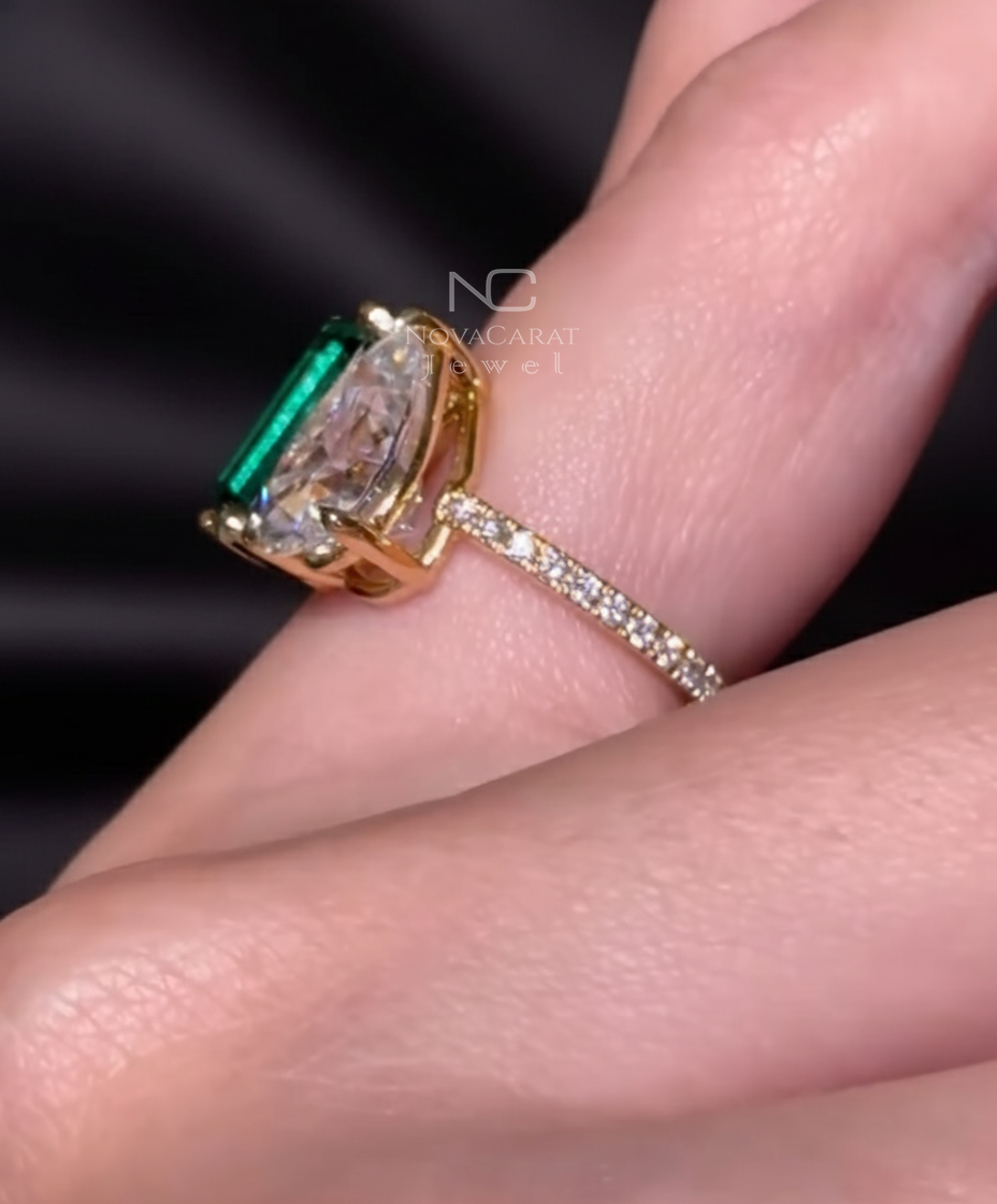 Unique Toi et Moi Pear Cut Emerald Green Engagement Ring - Image 5